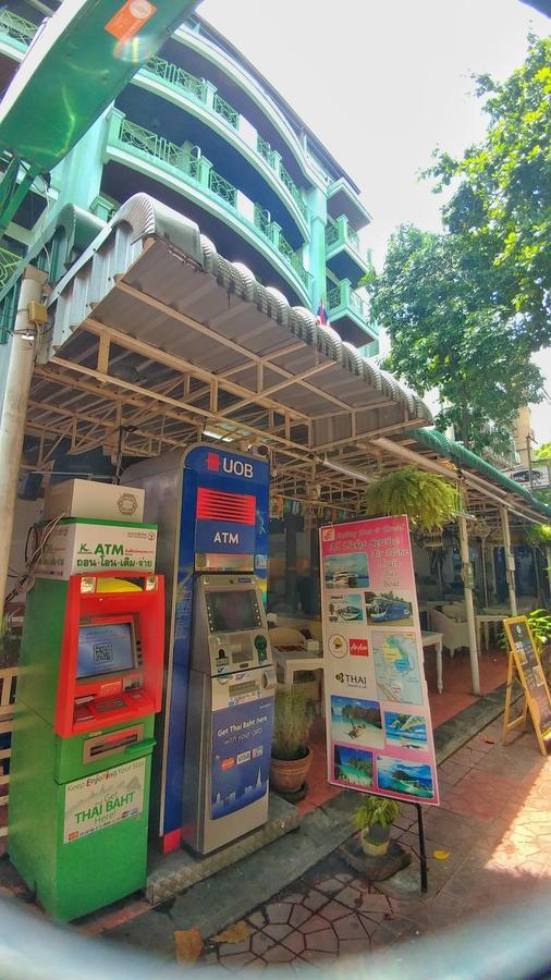 Four Sons Village Bangkok Luaran gambar